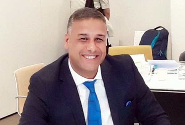 الدكتور يوسف الكمري، أستاذ باحث في علوم البيئة واستشاري لدى العديد من المنظمات غير الحكومية الدولية والاقليمية والوطنية في قضايا المرأة والتنمية المستدامة.