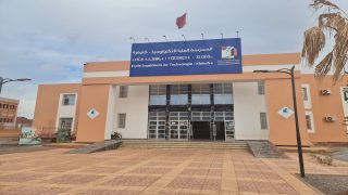 خنيفرة .. المدرسة العليا للتكنولوجية تنظم مائدة مستديرة حول فرص ورهانات الطاقات المتجددة والتغير المناخي