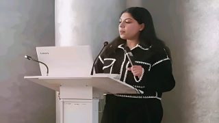  رانيا فاتح - إطار بكتابة الدولة في الصيد البحري (مديرية الصيد البحري قسم الاستدامة وتصميم الموارد البحرية)، أثناء تقديم عرض بمناسبة اليوم الدراسي حول موضوع " المحميات البحرية آلية فعالة في المحافظة على التنوع البيولوجي واستدامة الثروة السمكية"، الذي نظمته مؤسسة المغرب الأزرق، بطانطان يوم 19 من دجنبر الجاري. فيما يلي الجزء الأول من العرض.