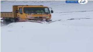 فيديو..إزالة الثلوج بين أزرو و تمحضيت