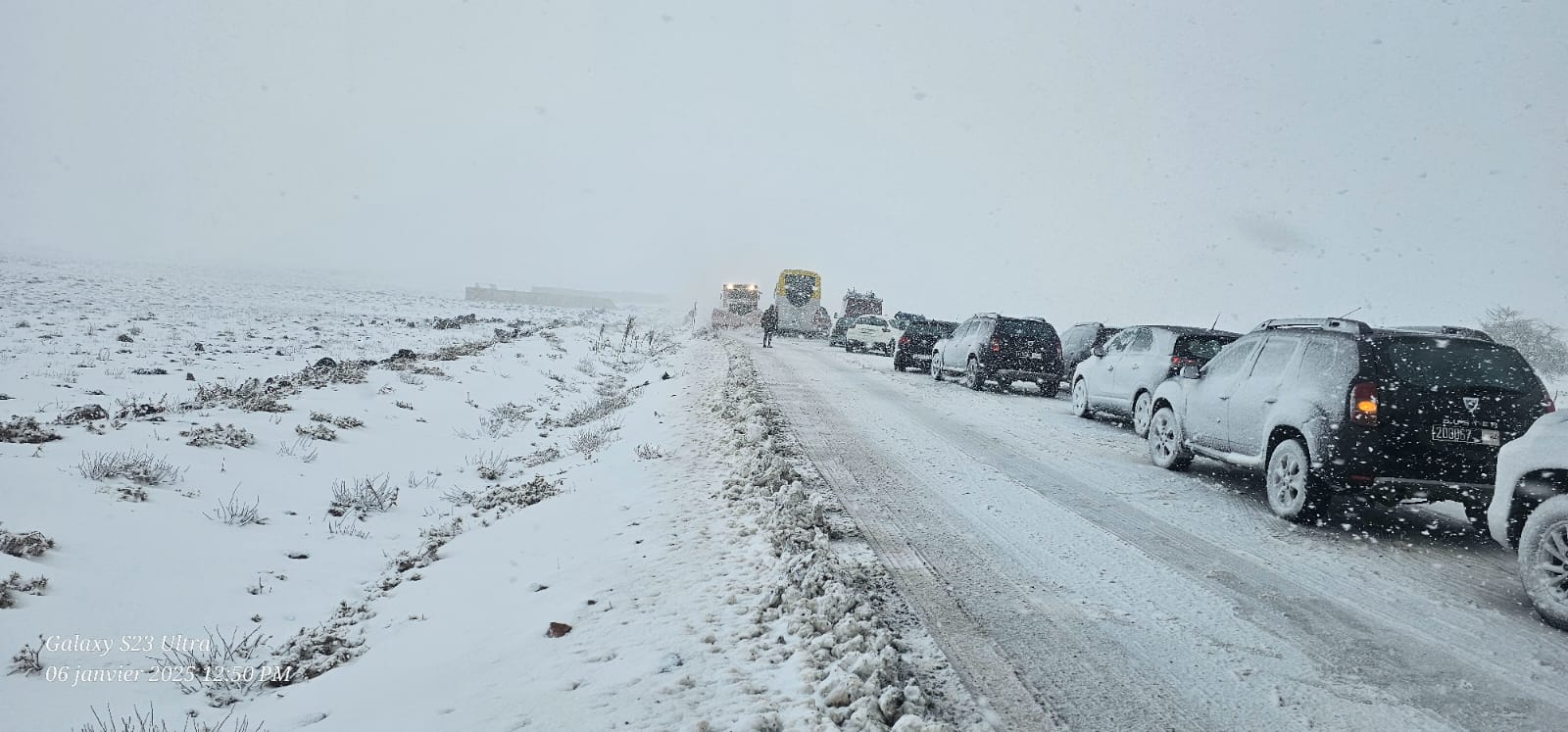 عمالة إقليم إفران تقوم بالتعبئة وتفعيل خطة عملها الإقليمية للتخفيف من آثار موجة البرد