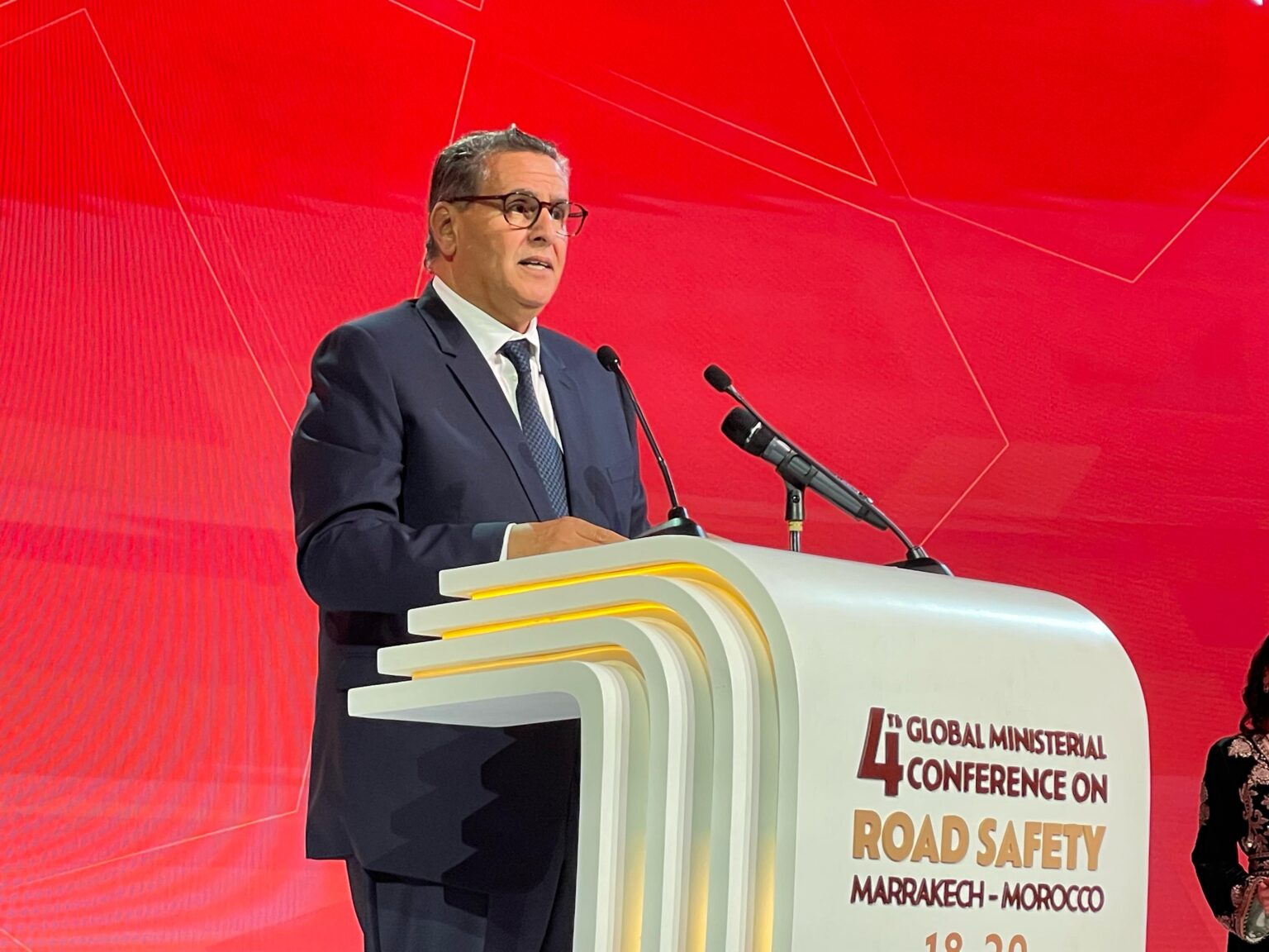 أخنوش: السلامة الطرقية أولوية وطنية