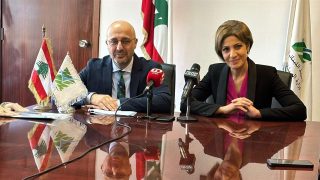 وزيرة البيئة اللبنانية تقترح توسيع مهام وزارتها لتشمل المناخ وإعادة الإعمار
