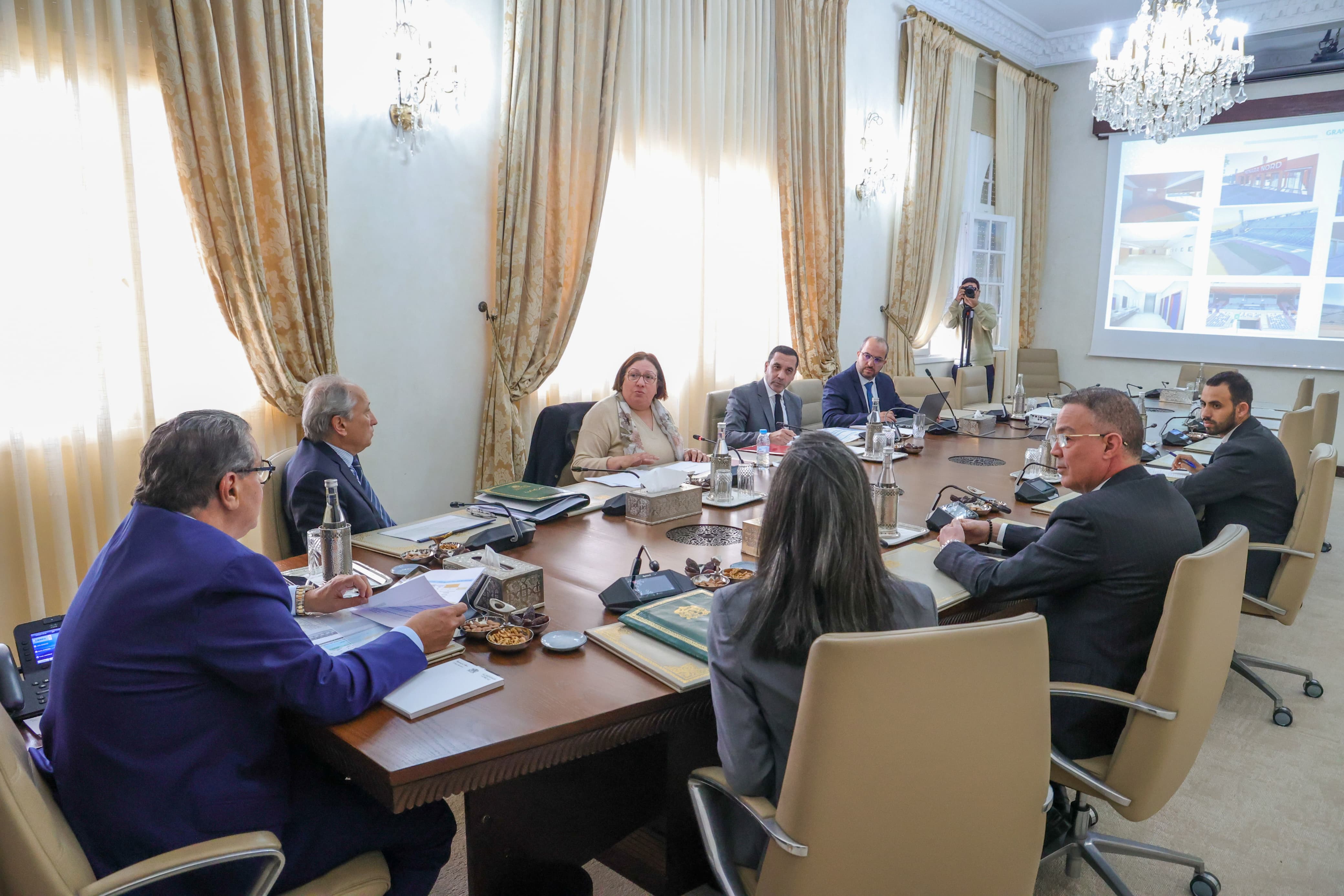 اجتماع بقيادة أخنوش لتتبع مشاريع ملاعب “كان 2025″ و”مونديال 2030”