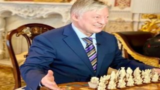 البطل العالمي أناطولي كاربوف Anatoli Karpov