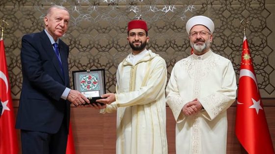 القارئ المغربي عبد الباسط وراش يفوز بالمركز الثاني في تلاوة القرآن بتركيا