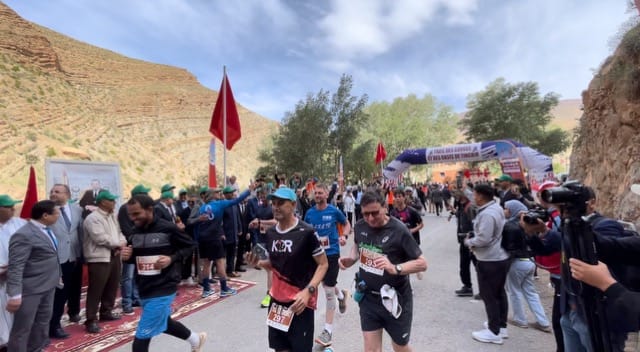 منير الوالي وحنان كلوش يفوزان بالمرحلة الأولى من تريل الأودية والواحات