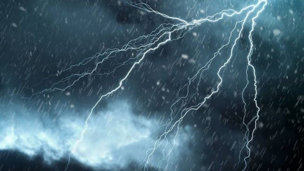 زخات رعدية بعدد من أقاليم المملكة