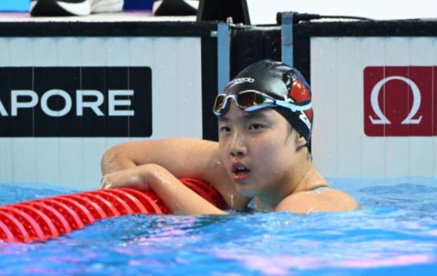 يو زيدي… الطفلة الصينية التي هزت عالم السباحة