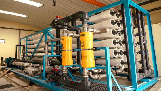 الشركة الجهوية تتصدى للإجهاد المائي بالدار البيضا بإنجاز 28 محطة متنقلة لتحلية مياه البحر وإزالة المعادن من المياه الجوفية