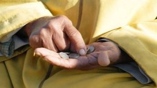 الأسر المغربية والادخار: مؤشرات تشاؤمية وسط استمرار الضغوط المعيشية