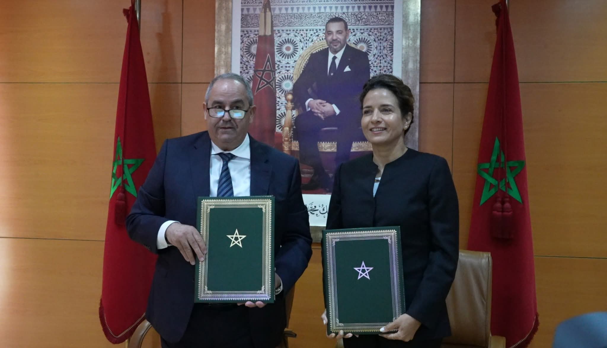 توقيع اتفاقية شراكة لدعم إنجاز أطروحات للبحث العلمي في مجالي الانتقال الطاقي والتنمية المستدامة