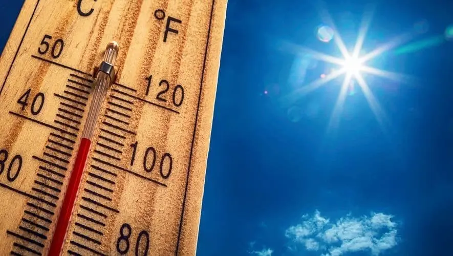 تقلبات جوية ابتداء من اليوم السبت وتحسن مرتقب منتصف الأسبوع