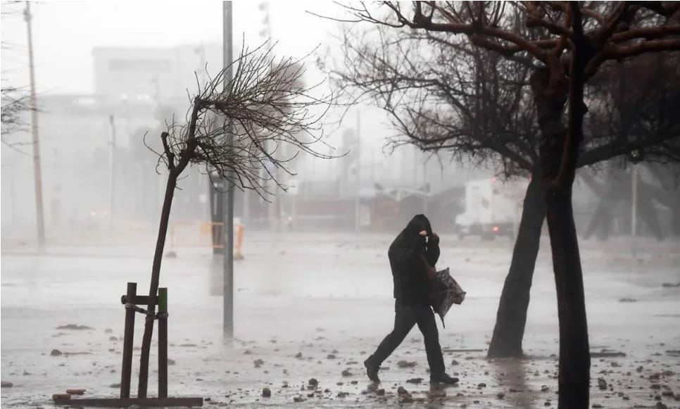 هل لعاصفة «إيميليا» صلة بالتقلبات الجوية التي يشهدها المغرب؟