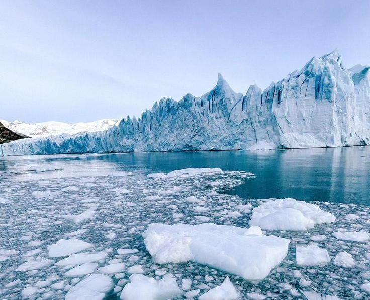 ذوبان جليد غرينلاند يدخل مرحلة غير مسبوقة بفعل التغيرات المناخية