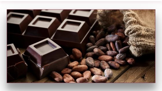 هل تبطئ الشوكولاتة الداكنة الشيخوخة؟ دراسة علمية تربط “الثيوبرومين” بتباطؤ العمر البيولوجي