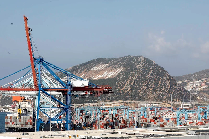 ضغوط مرتقبة على الحسابات الخارجية للمغرب وعجز متزايد في أفق 2026