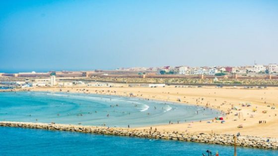 تحسن ملحوظ في جودة مياه الشواطئ بالمغرب.. و8 مواقع تظل غير صالحة للاستحمام