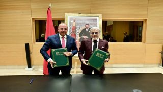 اتفاقية شراكة بين والي بنك المغرب والبواري لتطوير برامج الثقافة المالية لفائدة الفلاحين